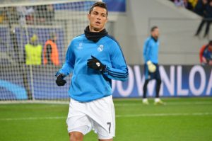 Ronaldo Lên TiếNg TrấN An NgườI Hâm Mộ Về ChấN Thương Trong BuổI TậP CủA Real Madrid