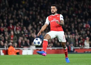 Theo Walcott : “Sead Kolasinac Sẽ Trở Thành Cỗ Xe Tăng Hoàn Hảo Của Arsenal”